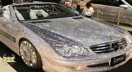 ماشین مرسدس تزیین شده با الماس